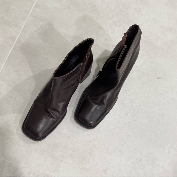 Via Spiga Maroon Heeled Leather Boots - Picture 2 of 9